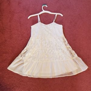 Rachael & Chloe Girls size 10 White Dress.  New